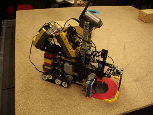 [picture of the Lego Lab